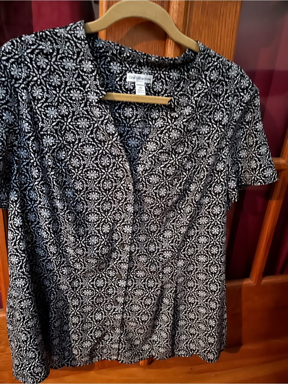 Mostly Size 16 ann taylor, loft, chicos pants, and tops selling as a lot.